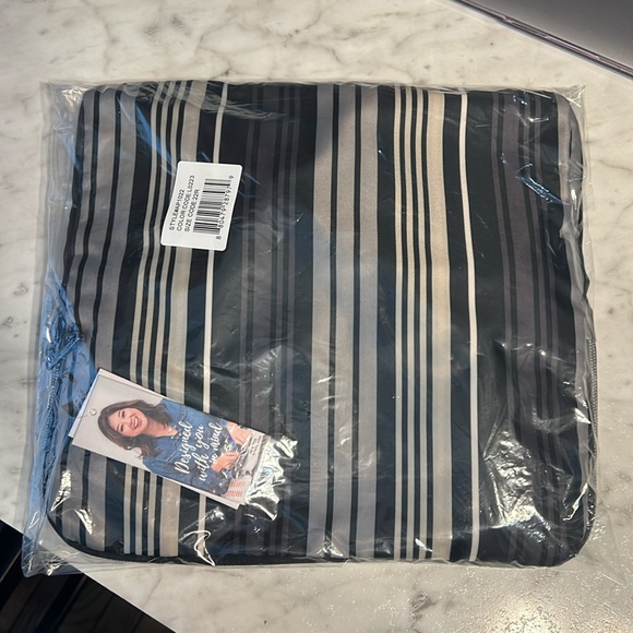 Lug Ranger XL Packable Tote Bag NWT - Picture 10 of 16